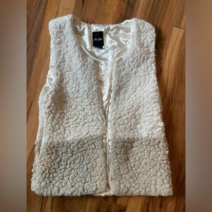 Me Jane faux fur vest
